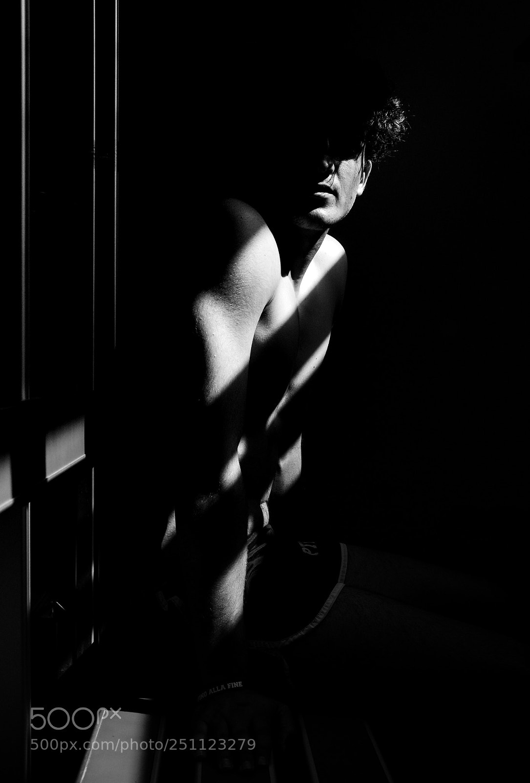 Nikon D300 sample photo. In the shadows (2017) photography