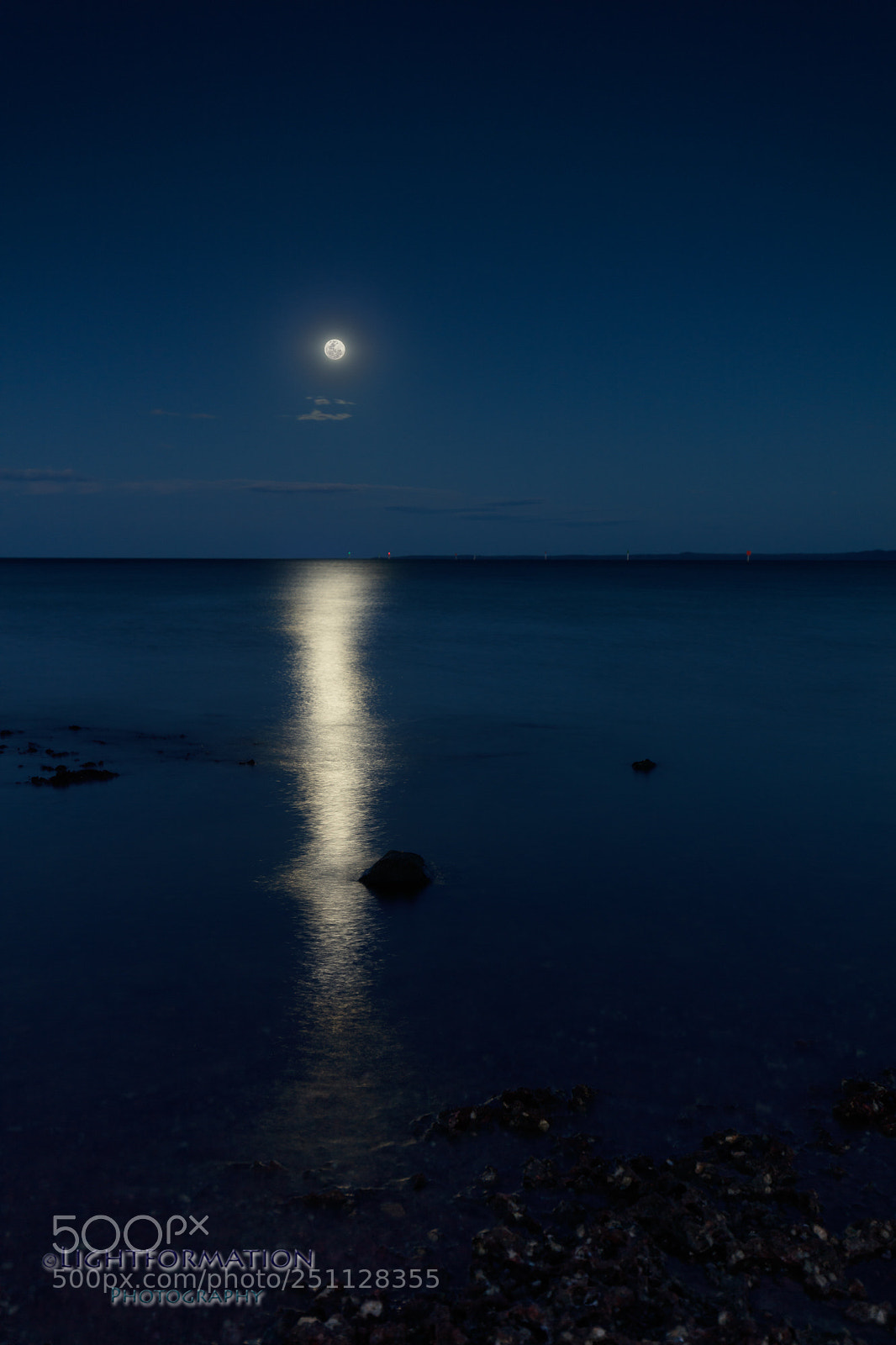 Canon EOS 5DS R sample photo. Moonshine photography