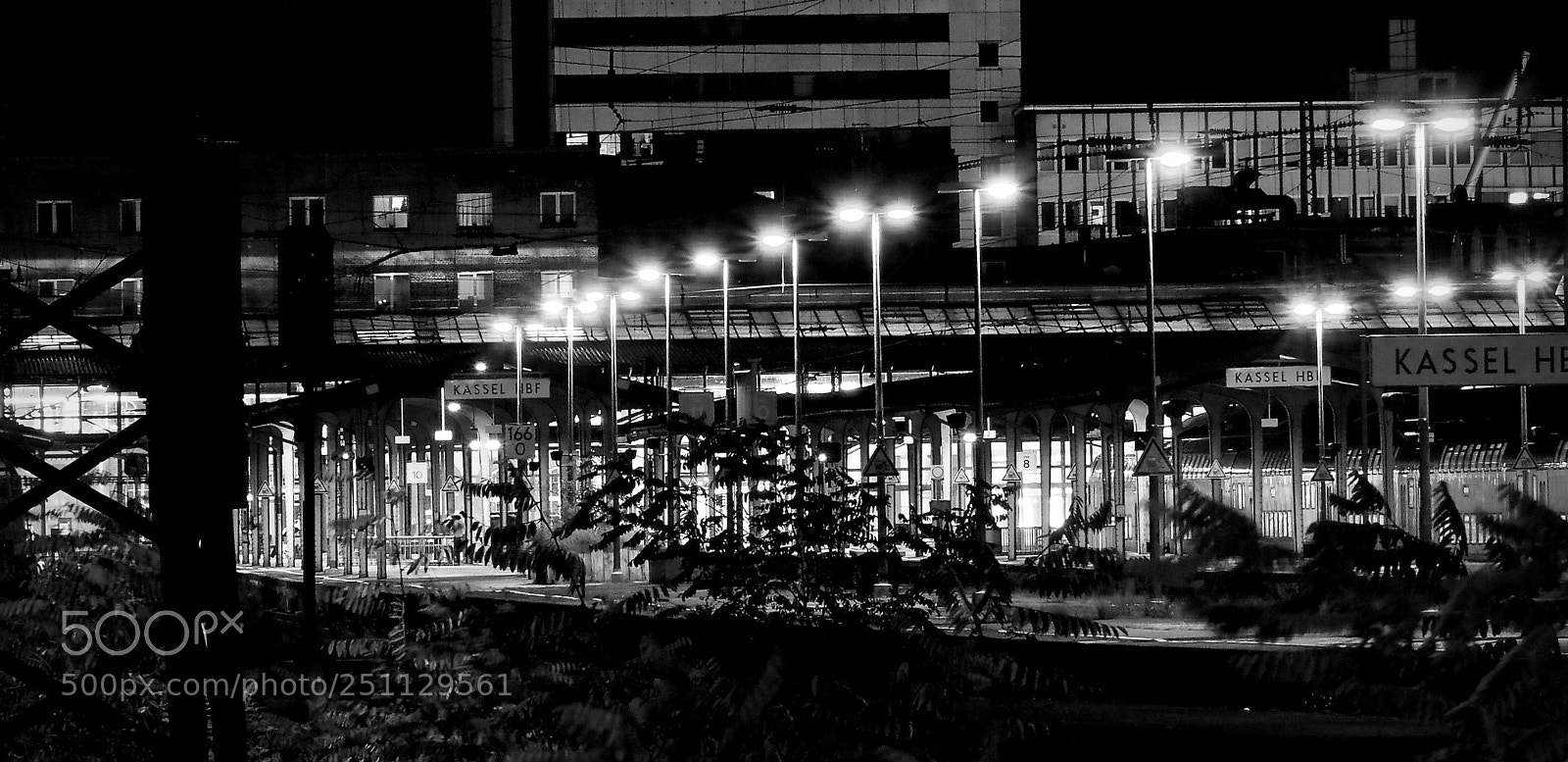 Olympus OM-D E-M10 II sample photo. Trainstation photography