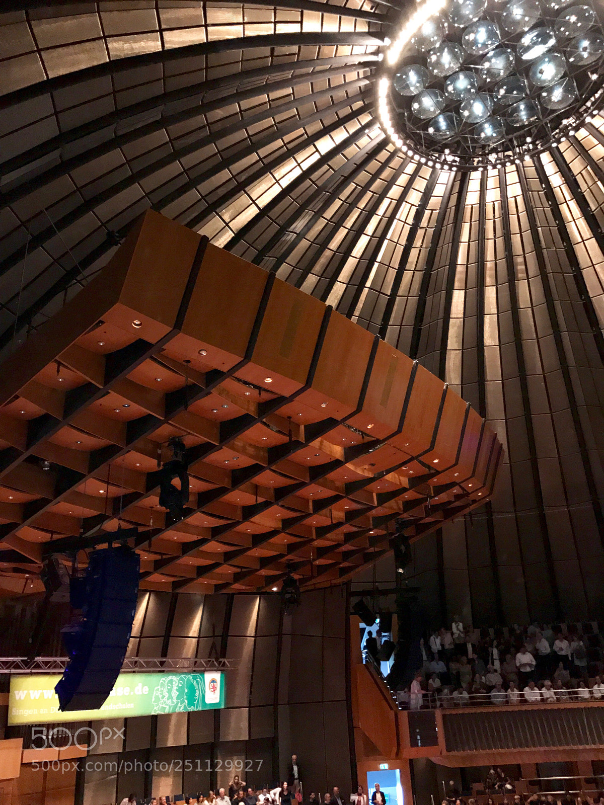 Apple iPhone 7 sample photo. Tonhalle photography