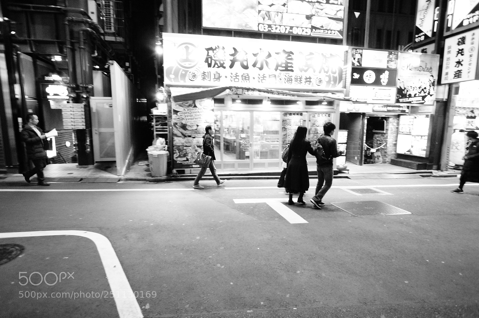 Sony Alpha NEX-5T sample photo. Shinjuku photography