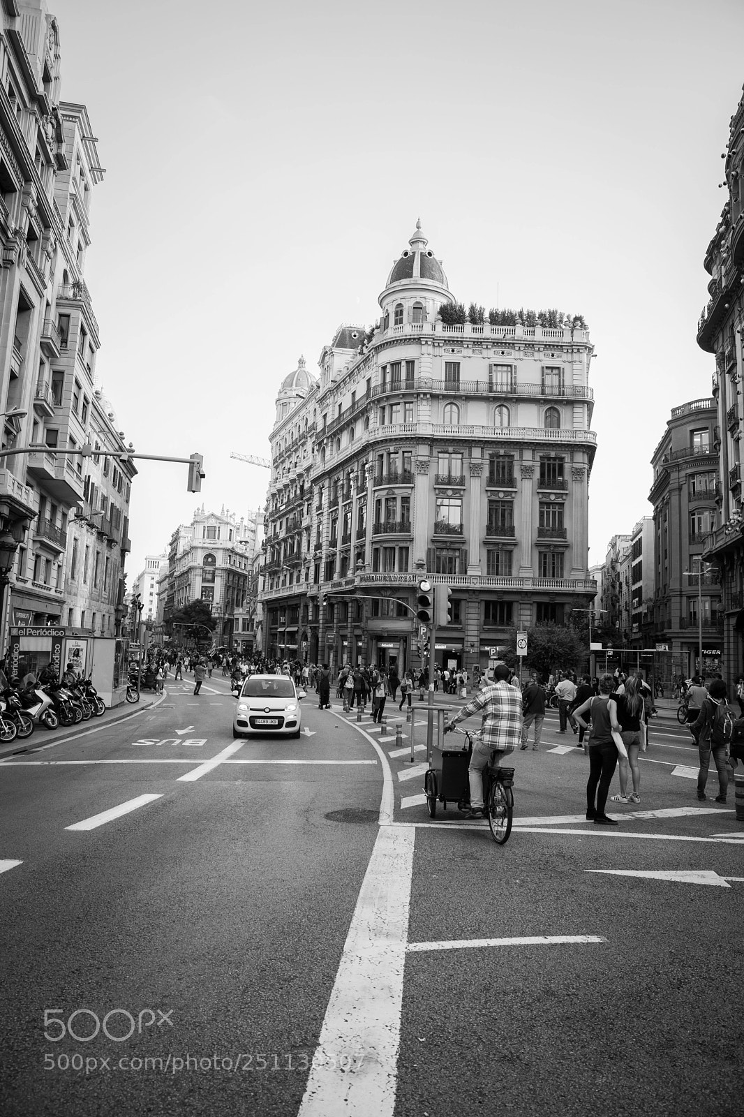 Canon EOS 6D Mark II sample photo. Barcelona photography