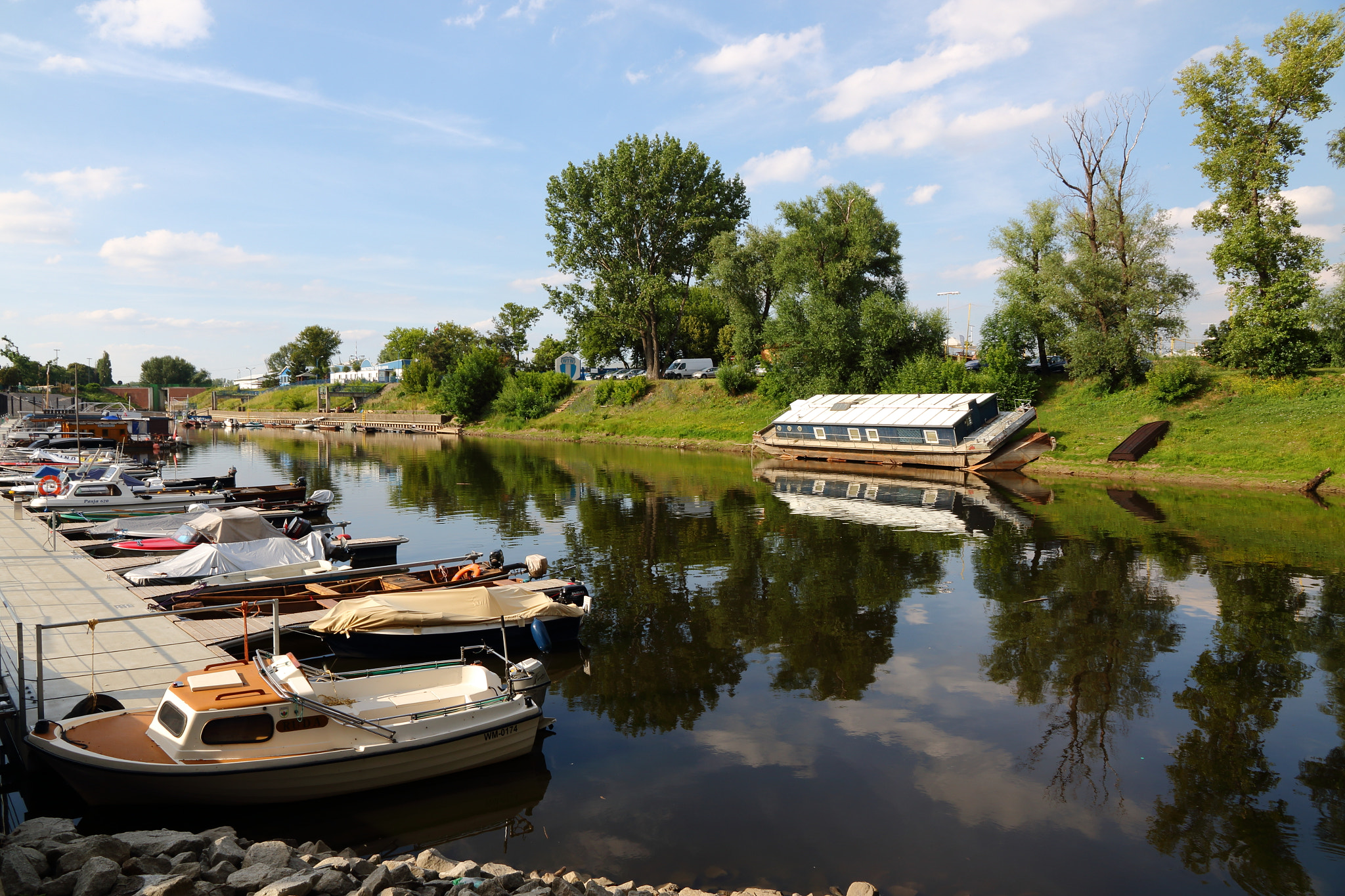 Canon EOS 70D sample photo. Dumpling boats in warsaw photography