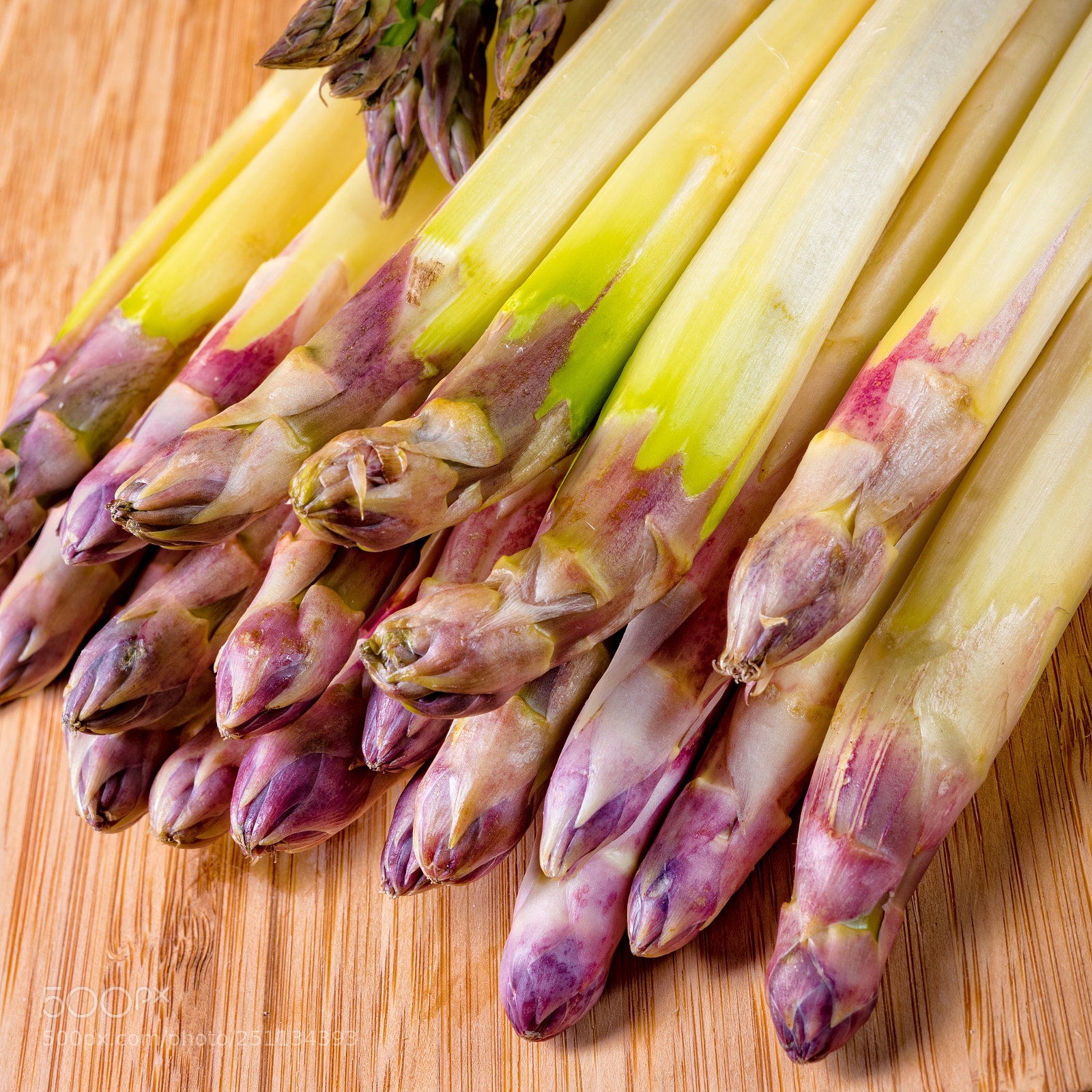 Nikon D810 sample photo. White and green asparagus photography