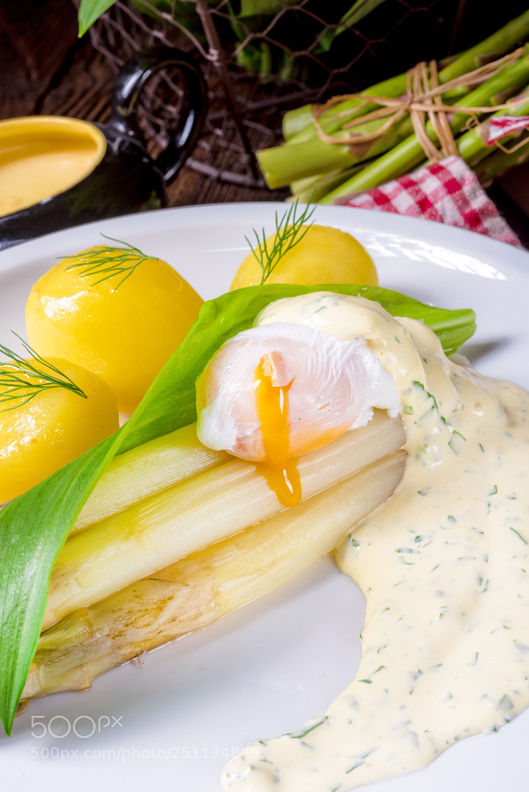Nikon D810 sample photo. Asparagus with egg and photography