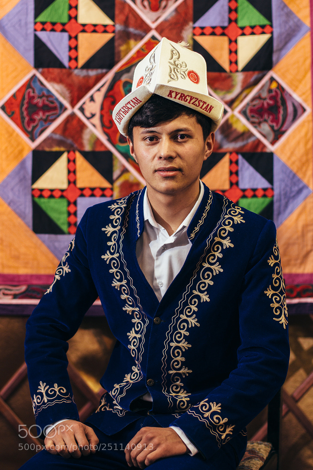 Canon EOS 600D (Rebel EOS T3i / EOS Kiss X5) sample photo. Musician kyrgyz photography
