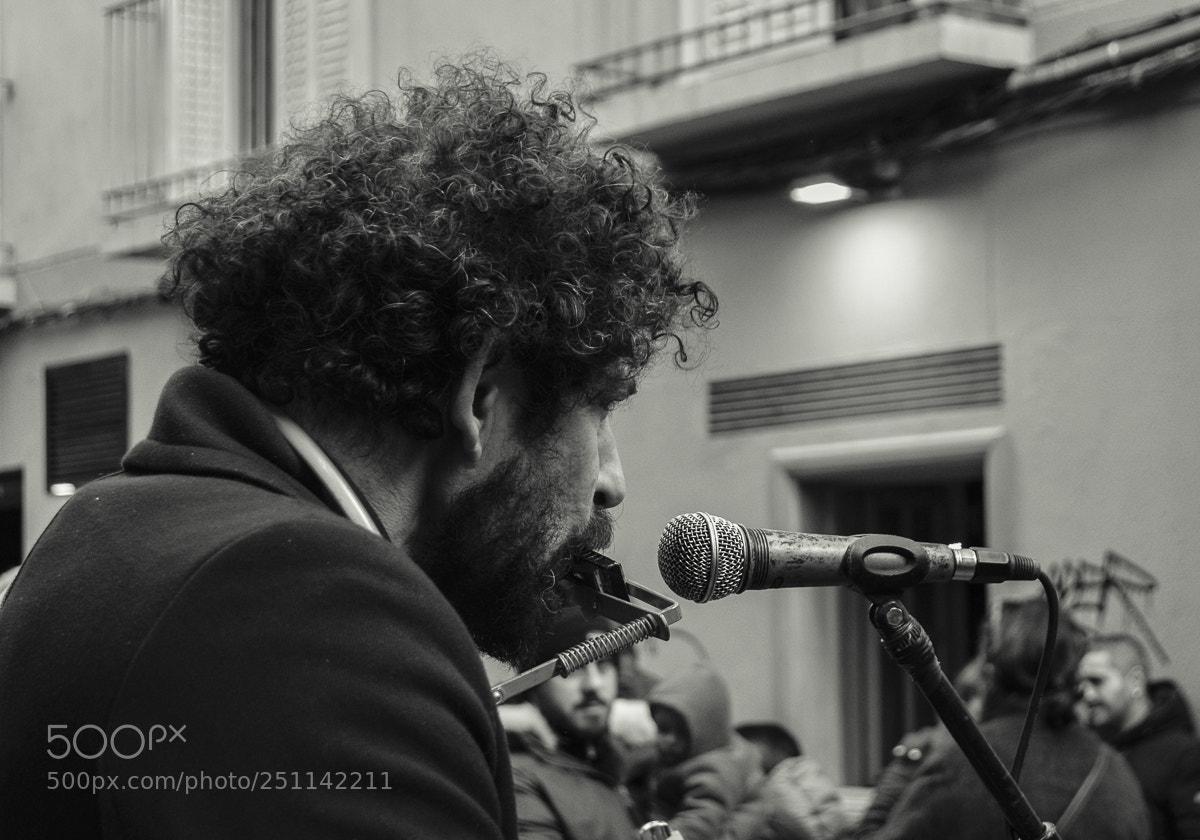 Nikon D3300 sample photo. Cantante callejero photography