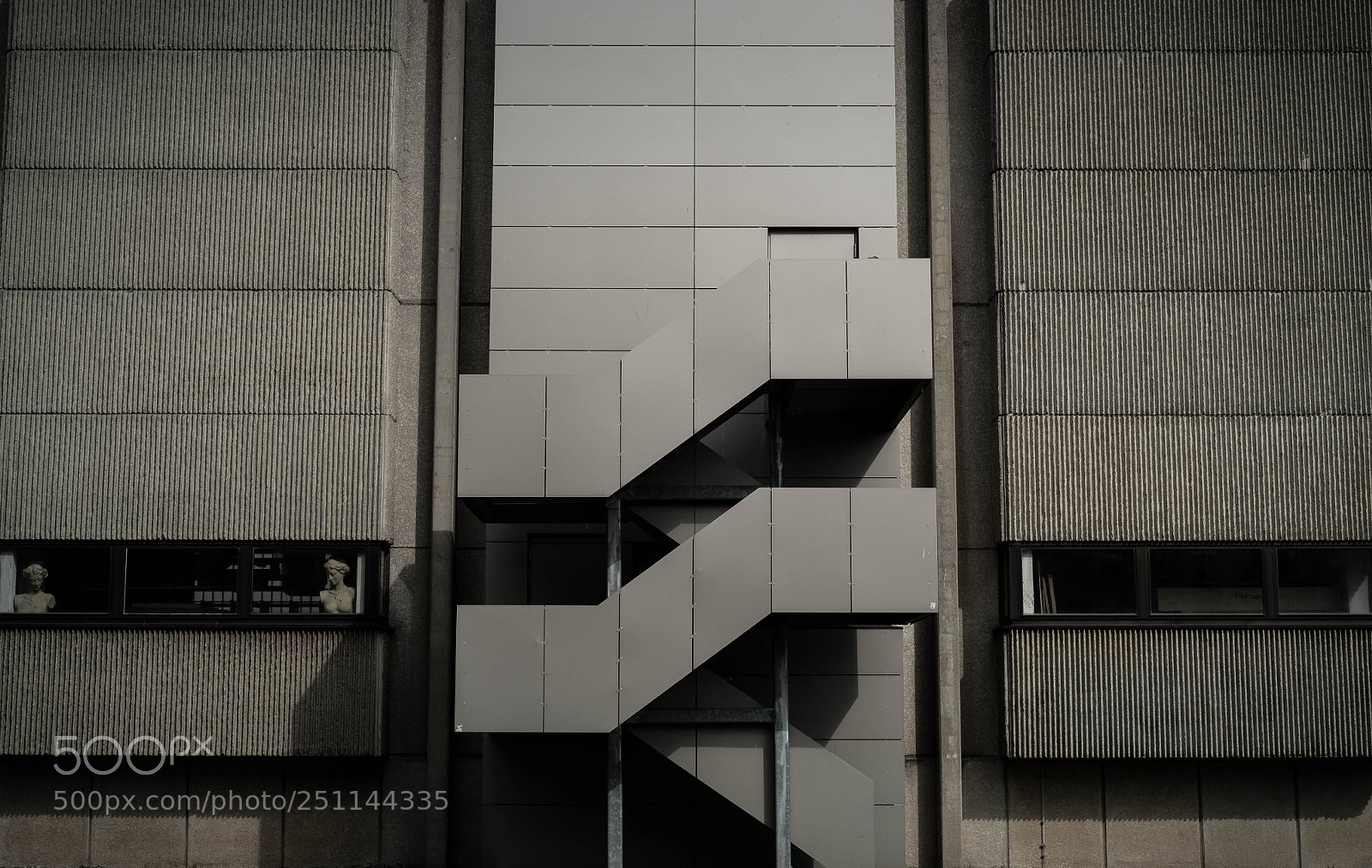 Fujifilm X-Pro1 sample photo. Streets of dresden photography