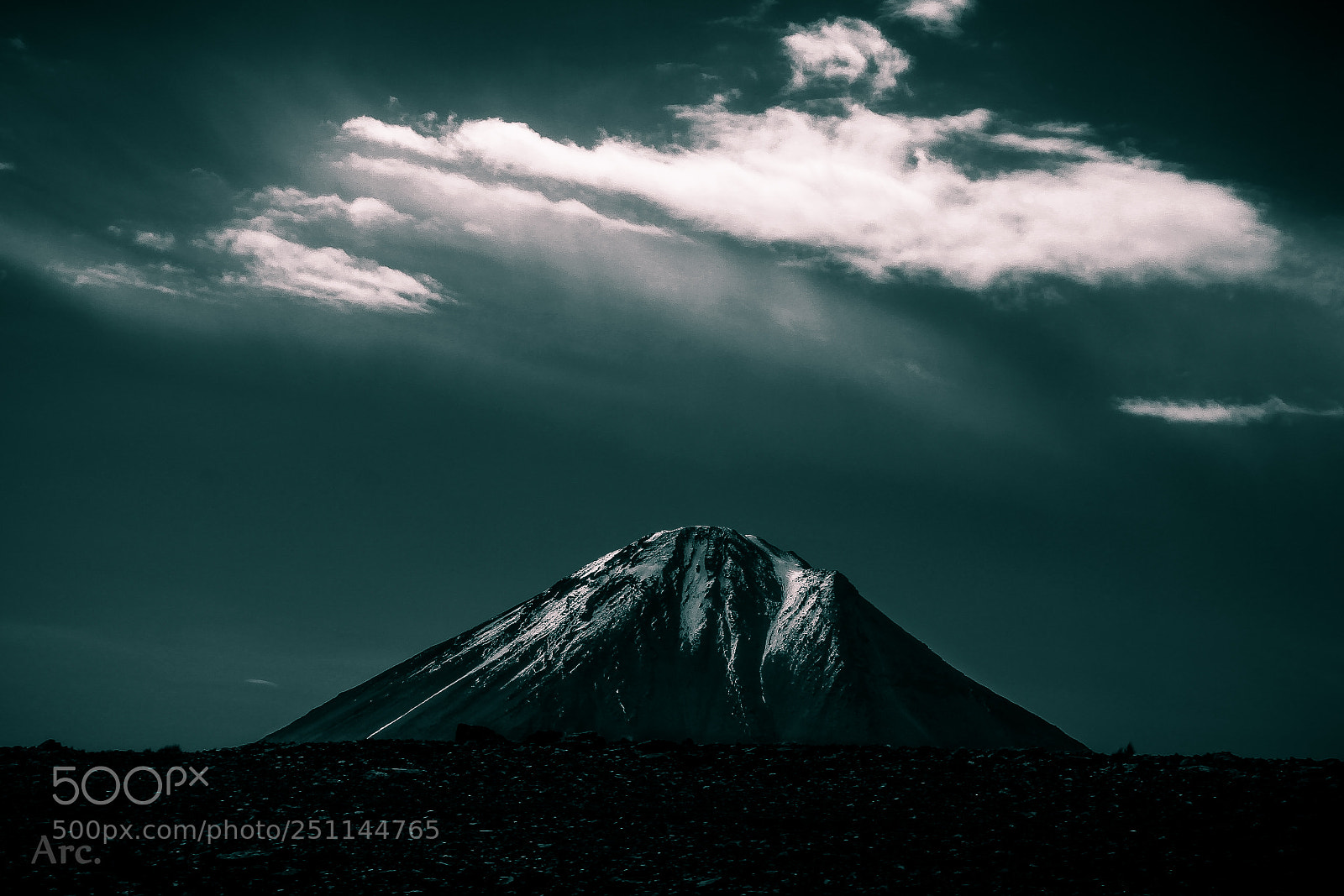 Canon EOS 1100D (EOS Rebel T3 / EOS Kiss X50) sample photo. Licancabur insidious. photography