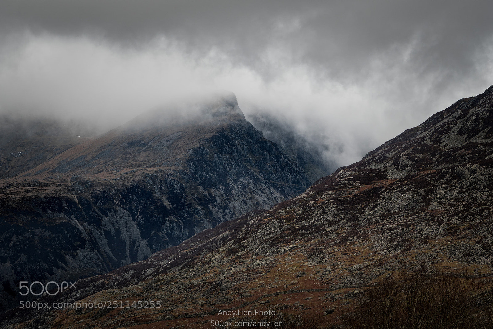 Sony a6500 sample photo. Misty mountains in snowdonia photography