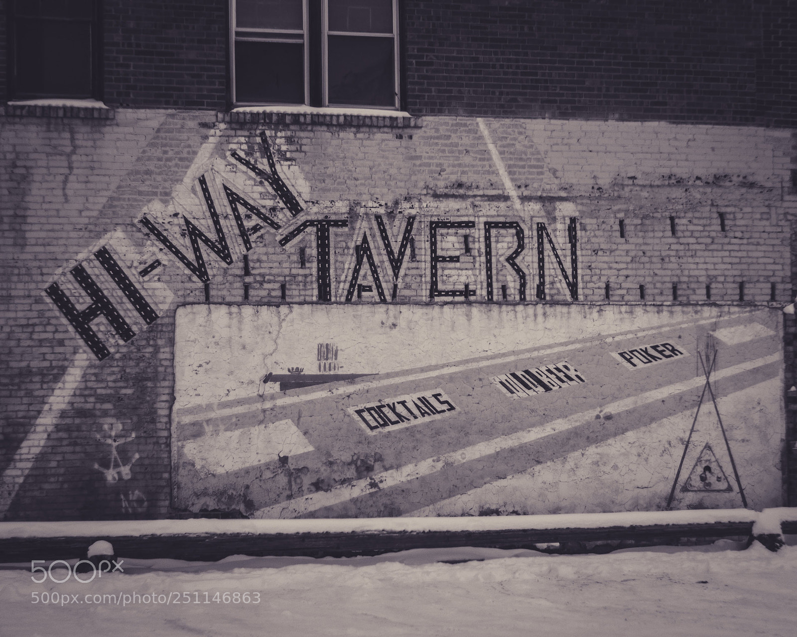 Sony SLT-A57 sample photo. Hi-way tavern photography