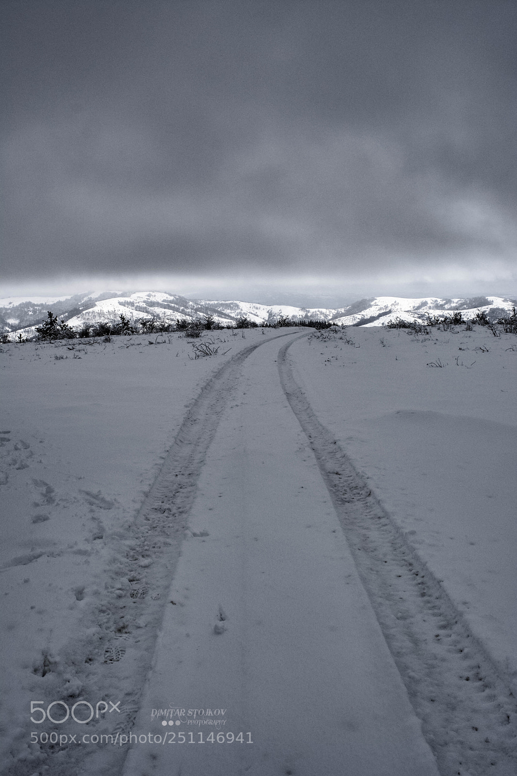 Nikon D5200 sample photo. Road photography