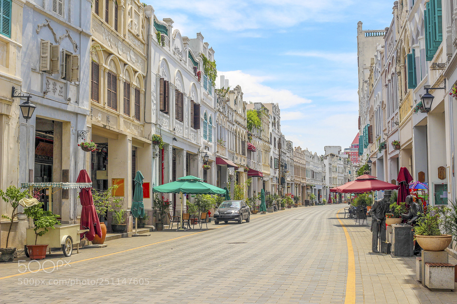 Canon EOS 700D (EOS Rebel T5i / EOS Kiss X7i) sample photo. Haikou old street, china photography