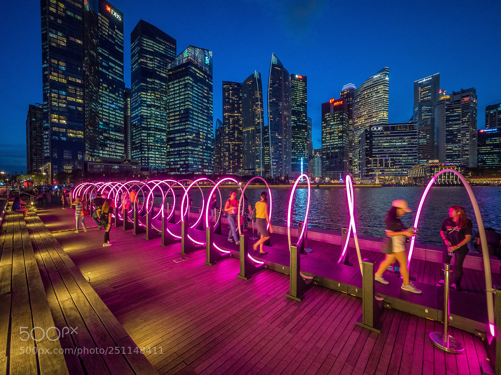Olympus OM-D E-M5 II sample photo. Ilight marina bay photography