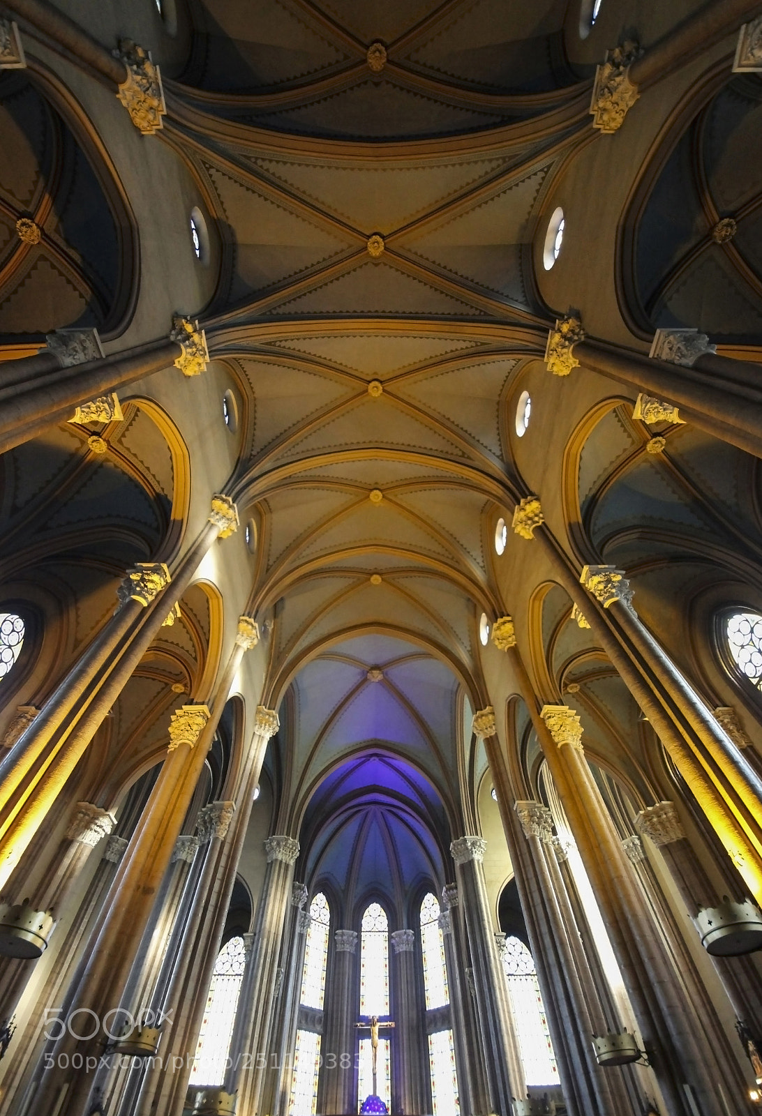 Canon EOS 600D (Rebel EOS T3i / EOS Kiss X5) sample photo. The church photography