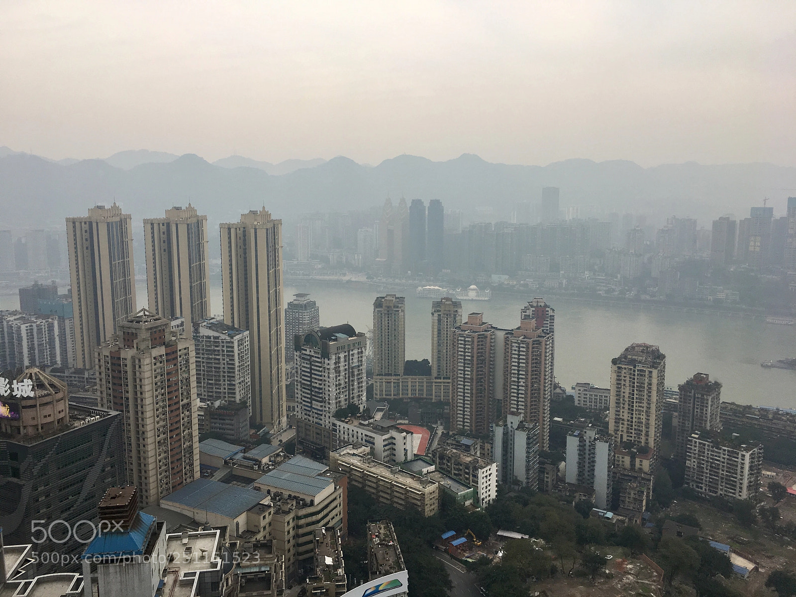 Apple iPhone 6s Plus sample photo. Chong qing～ photography