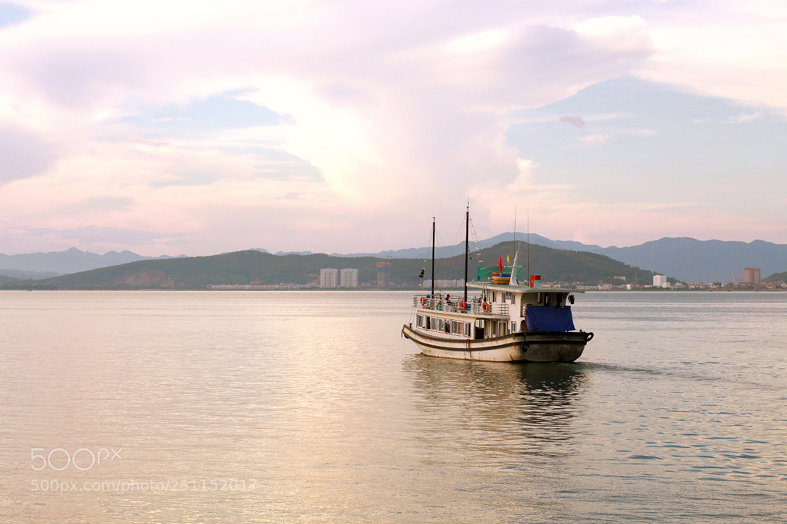 Canon EOS 700D (EOS Rebel T5i / EOS Kiss X7i) sample photo. Sunset in sea photography