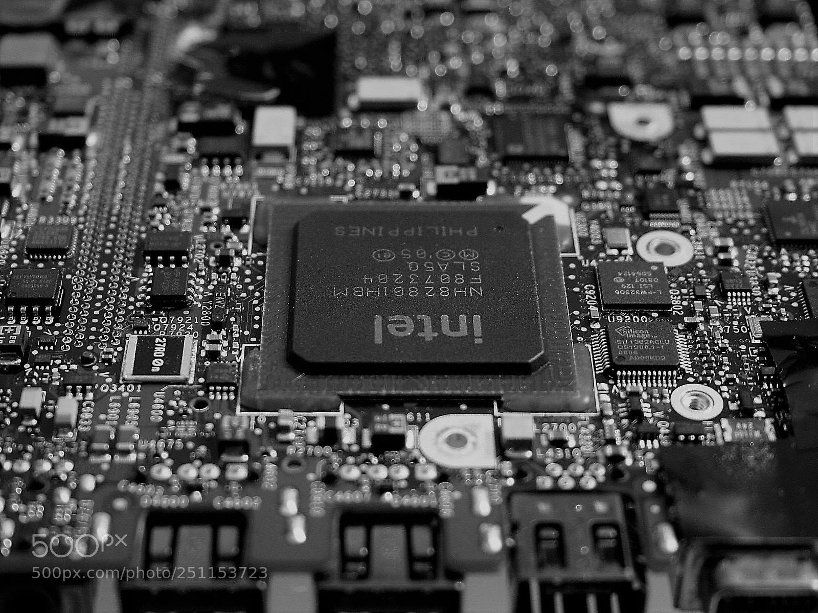 Canon EOS 1000D (EOS Digital Rebel XS / EOS Kiss F) sample photo. Intel photography