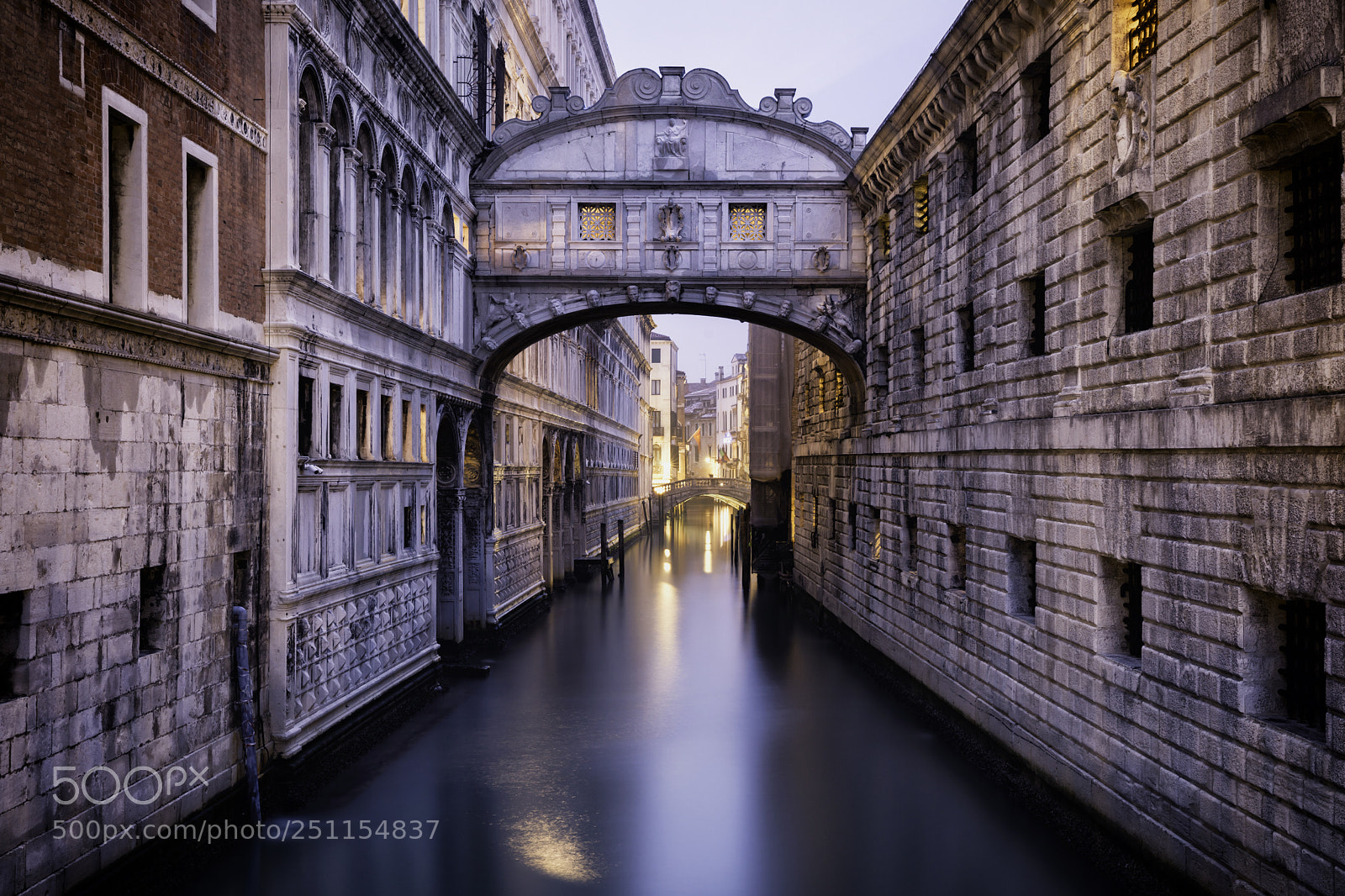 Canon EOS 5D Mark IV sample photo. Bridge of sighs, venice photography