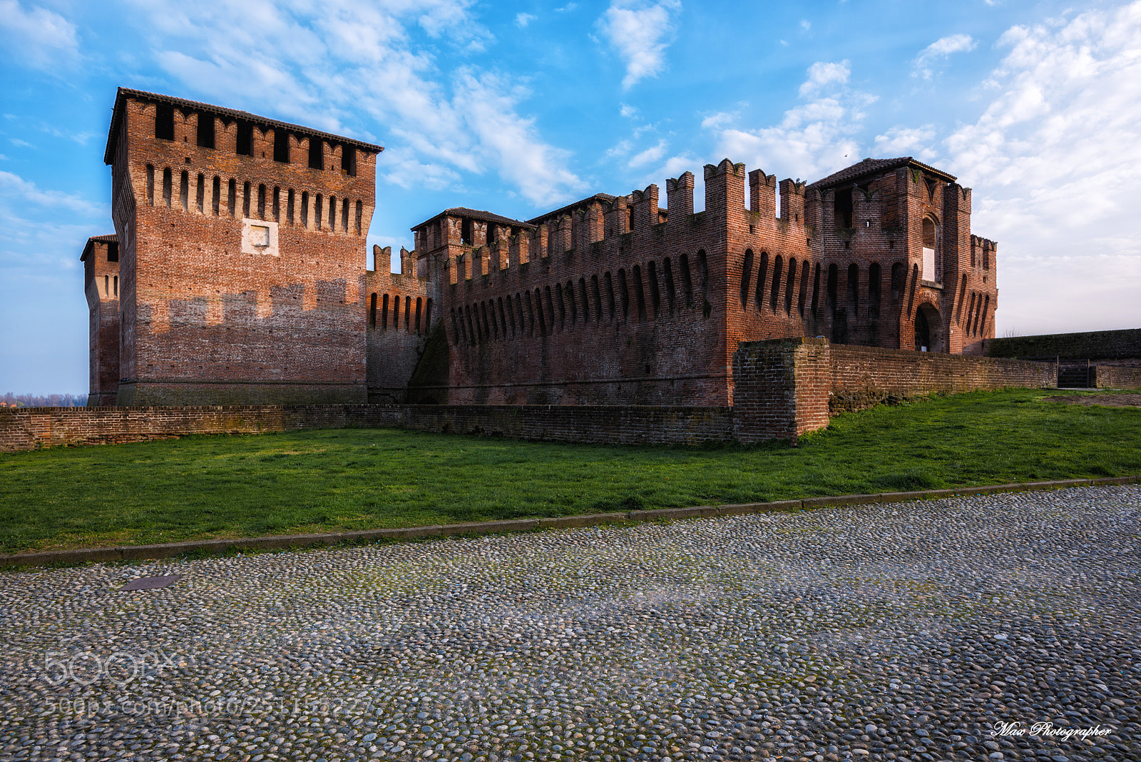 Nikon D810 sample photo. Rocca sforzesca di soncino photography