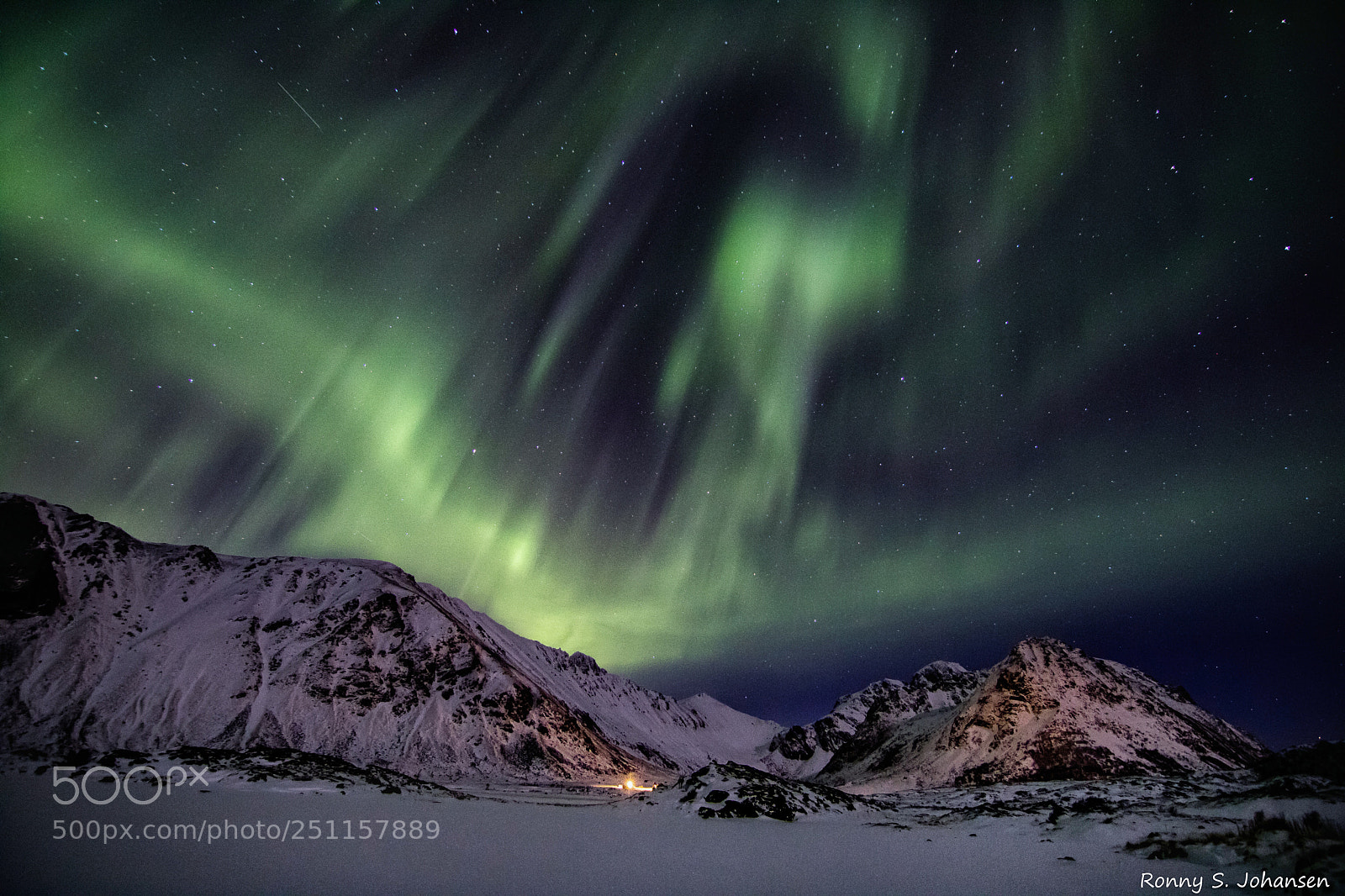 Canon EOS 750D (EOS Rebel T6i / EOS Kiss X8i) sample photo. Aurora lofoten norway photography