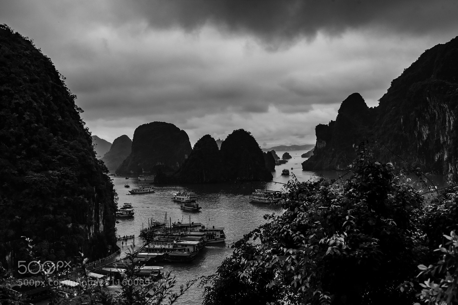 Canon EOS-1Ds Mark III sample photo. Ha long bay photography