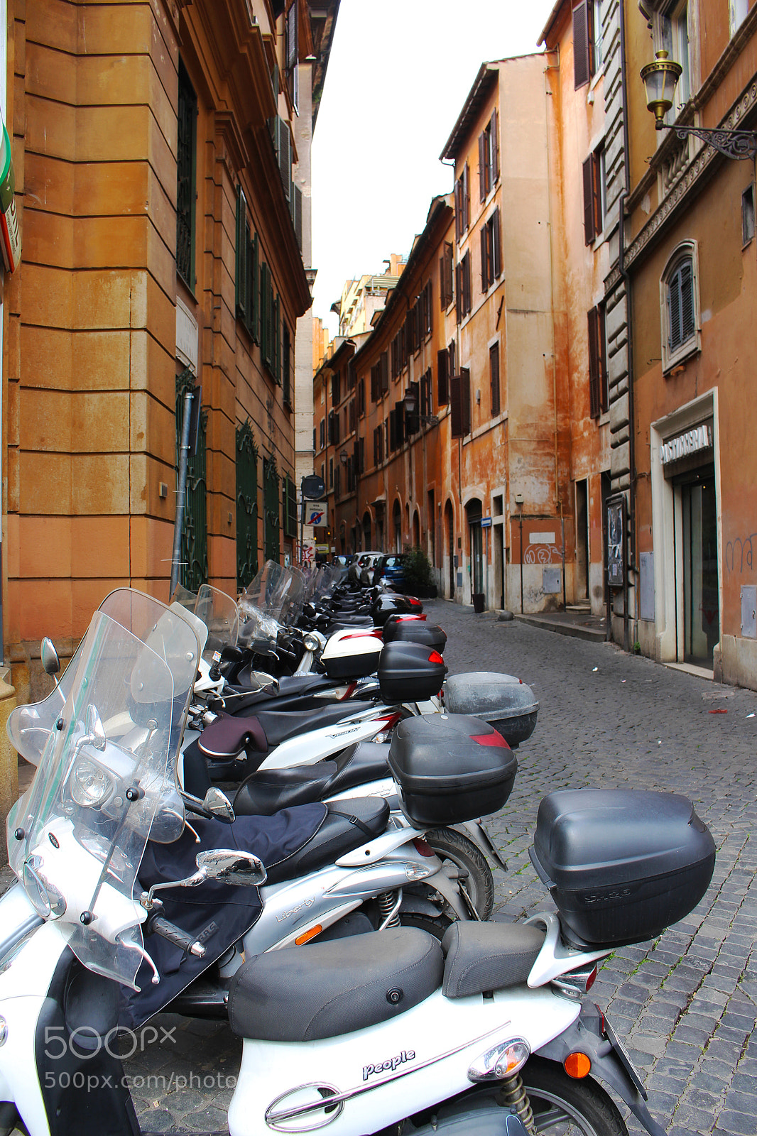 Canon EOS 700D (EOS Rebel T5i / EOS Kiss X7i) sample photo. Rome trip photography