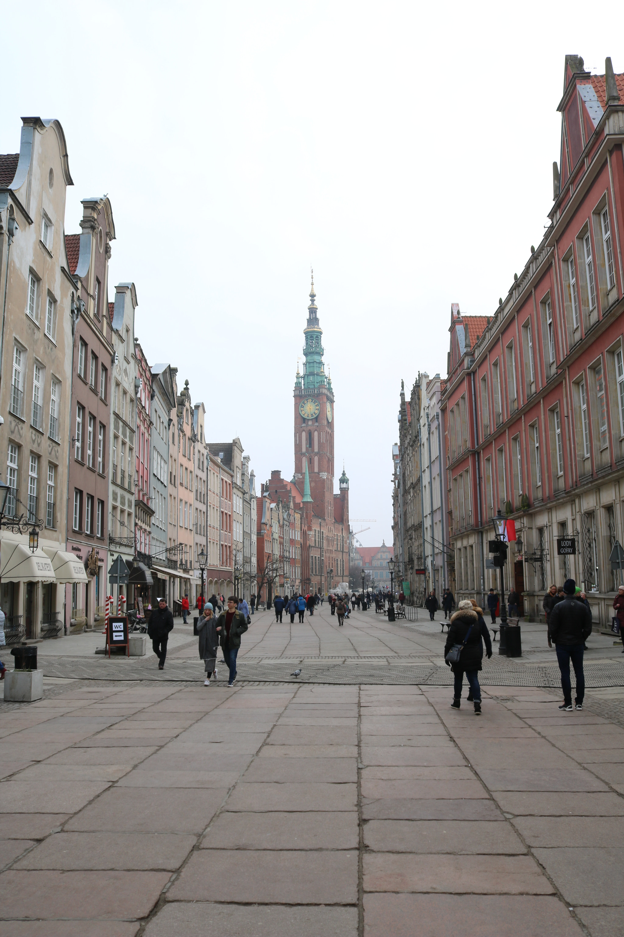 Canon EOS 750D (EOS Rebel T6i / EOS Kiss X8i) sample photo. Dluga street, gdansk photography