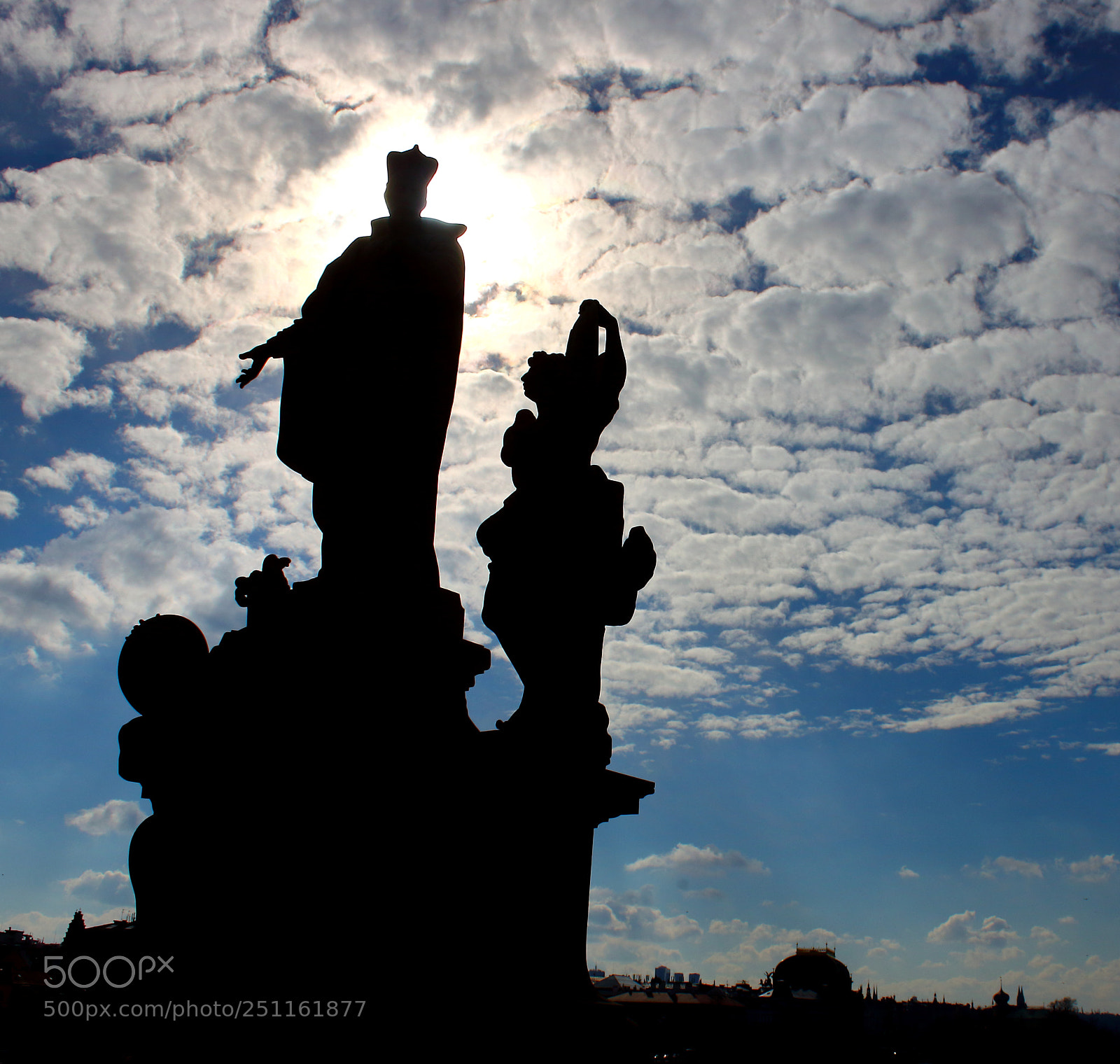 Canon EF-S 18-55mm F3.5-5.6 IS sample photo. Estatua puente de carlos photography