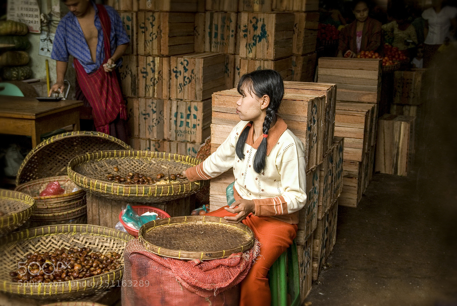 Nikon D200 sample photo. Thirimingalar market / myanmar photography