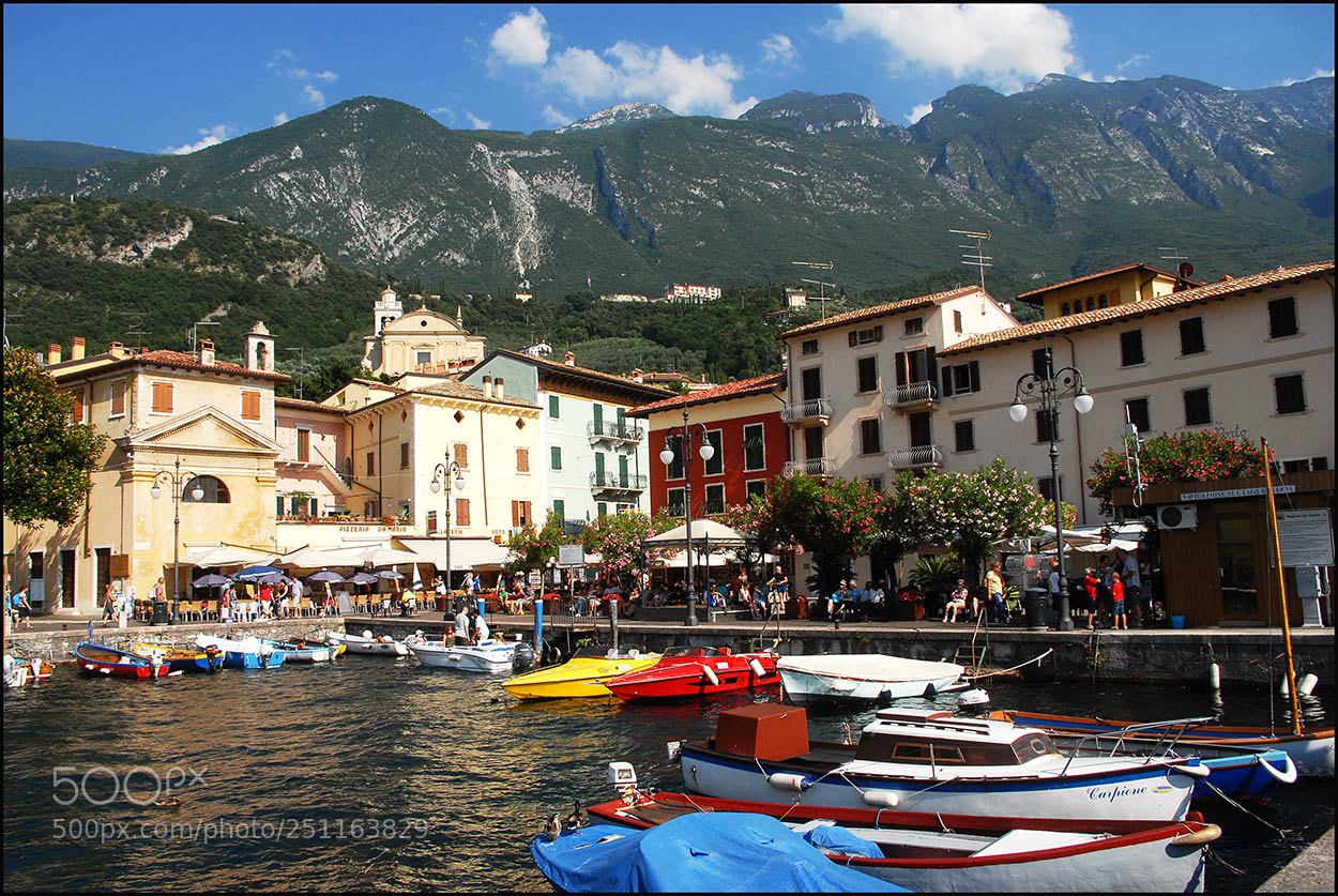 Nikon D200 sample photo. Malcesine photography