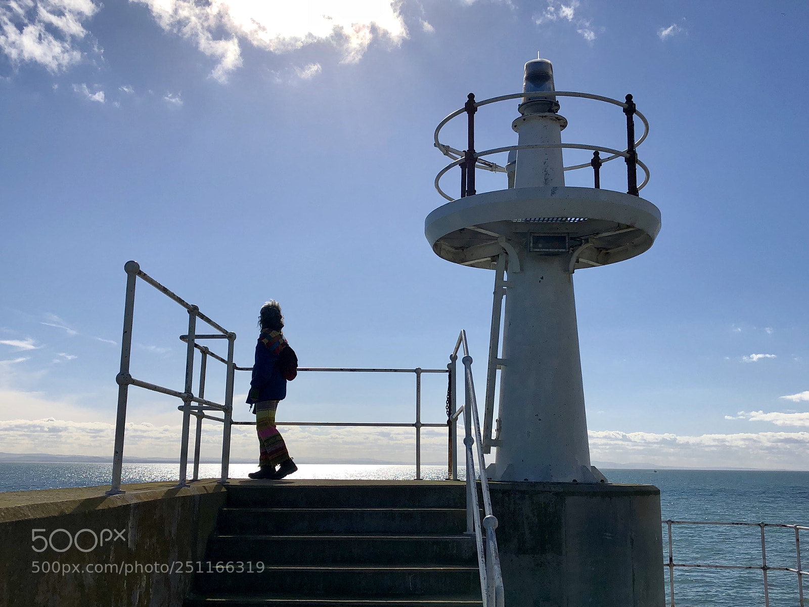 Apple iPhone X sample photo. Small lighthouse in pittenweem photography