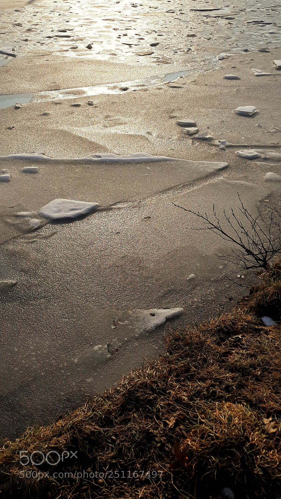 Samsung Galaxy J7 sample photo. Sun glare on ice photography