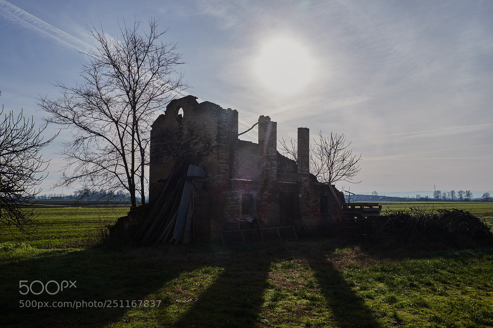 Fujifilm X-T1 sample photo. Backlit ruins photography