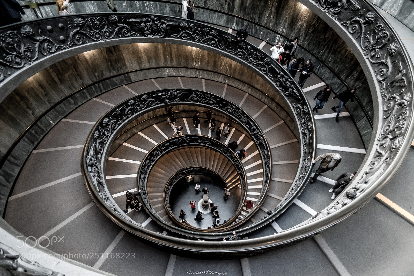 Sony SLT-A68 sample photo. Bramante spiral 2.5 photography