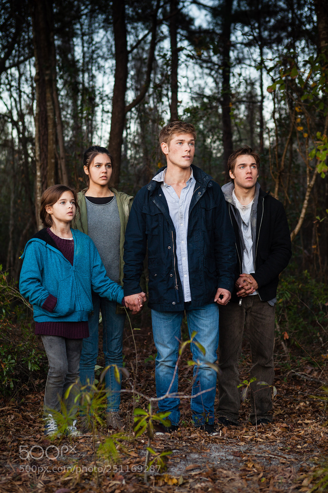 Canon EOS 5D Mark II sample photo. The cast of vanished photography