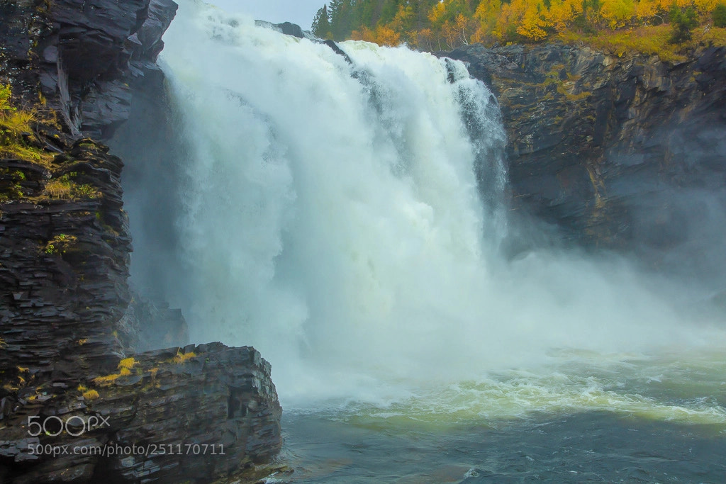 Canon EOS 5DS R sample photo. Waterfall photography