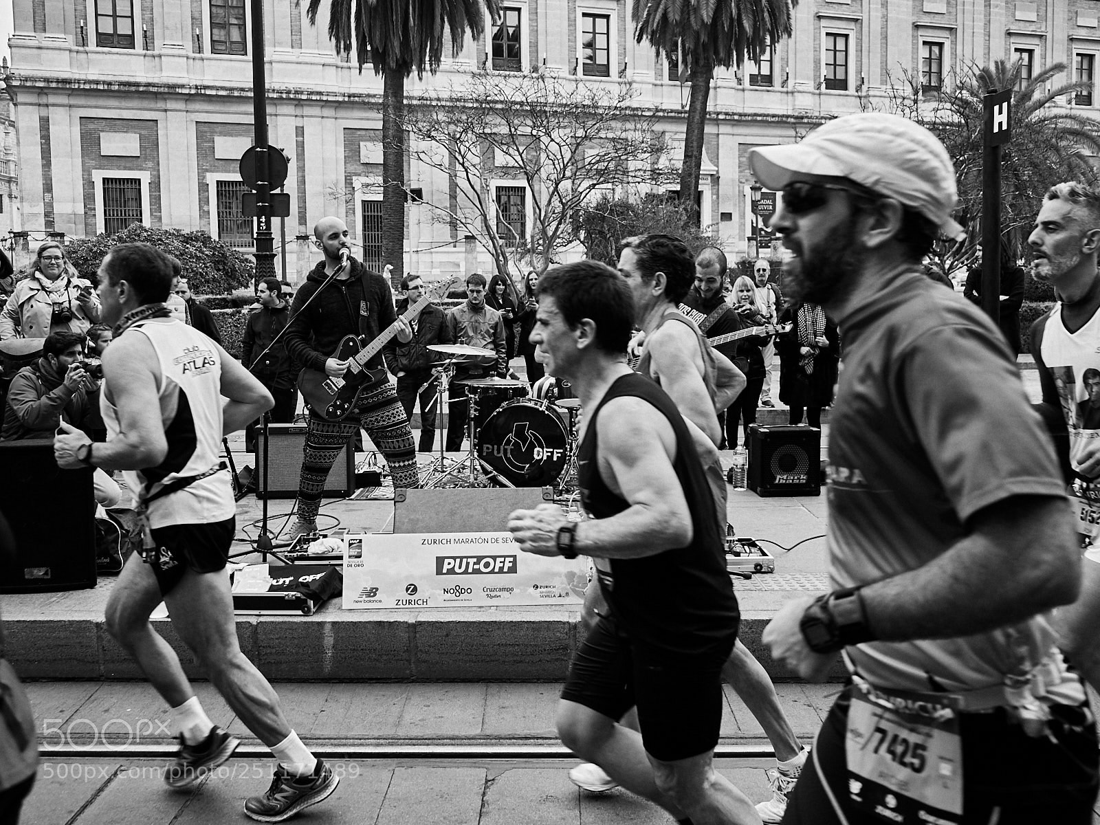 Fujifilm X-E1 sample photo. Running to the beat photography