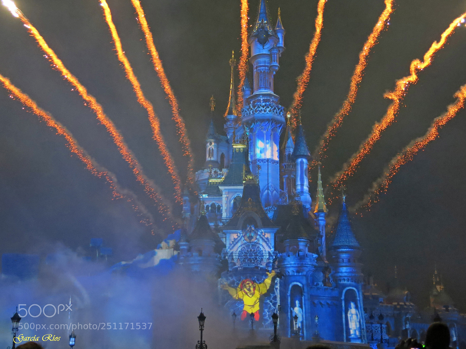 Canon PowerShot G15 sample photo. Disneyland. parís.  photography