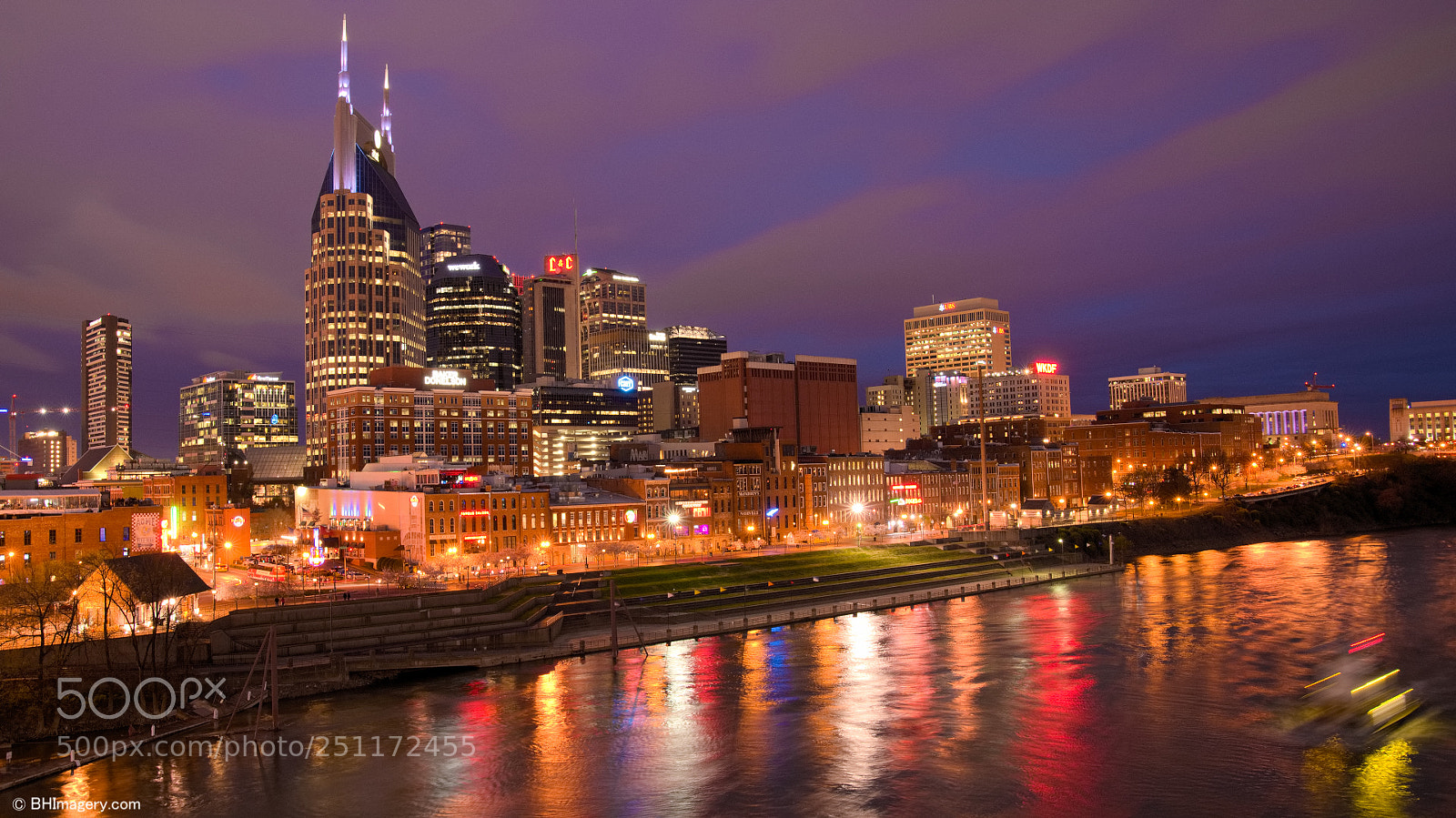 Sony a7R II sample photo. Nashville pedestrian walkway photography