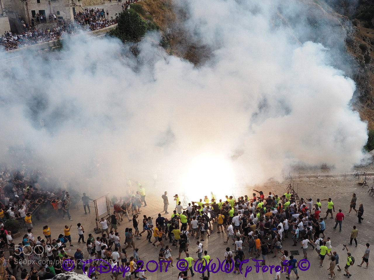 Olympus OM-D E-M5 II sample photo. Matera - festa della photography