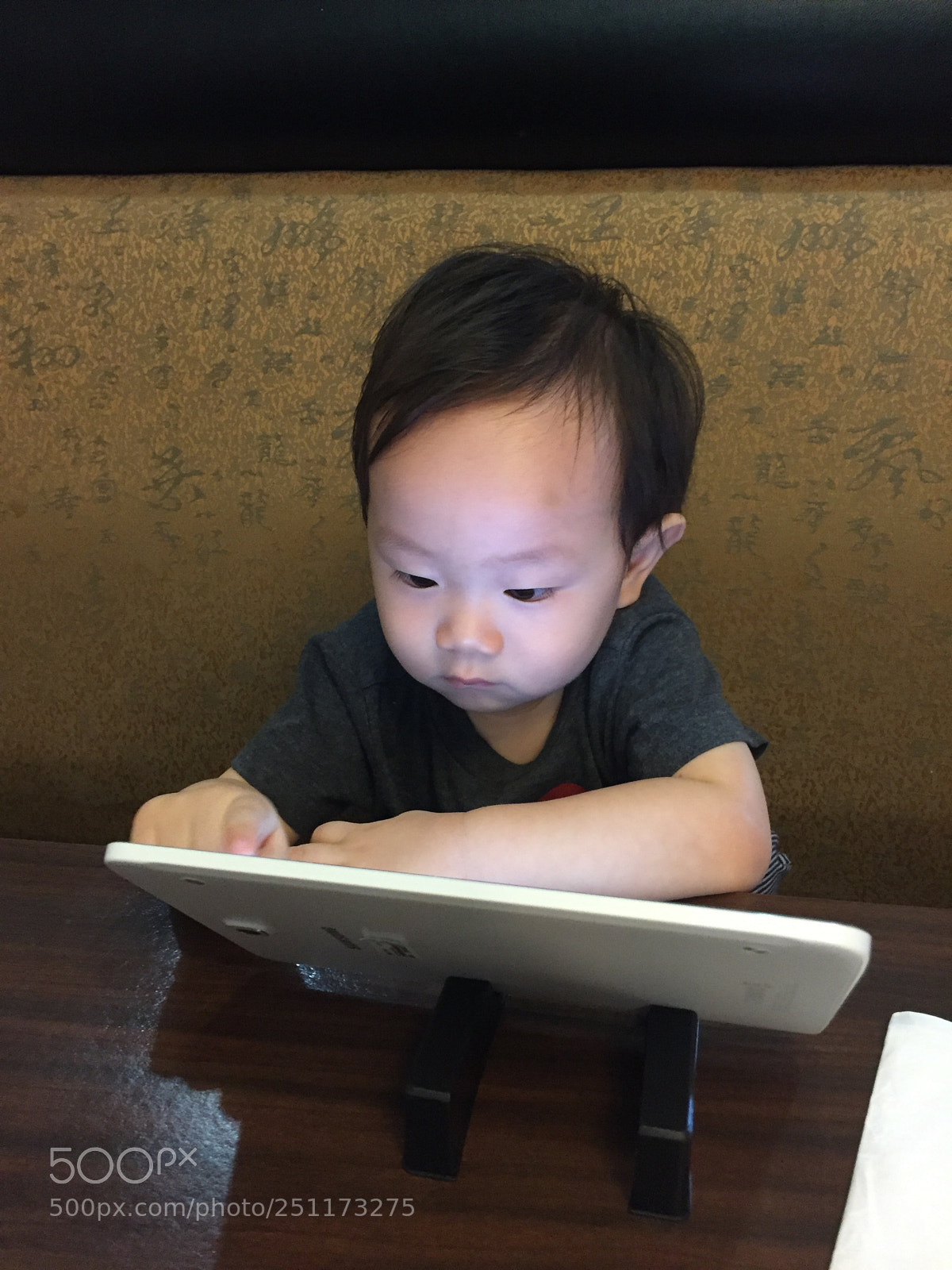 Apple iPhone 6 sample photo. Kids love ipads! photography