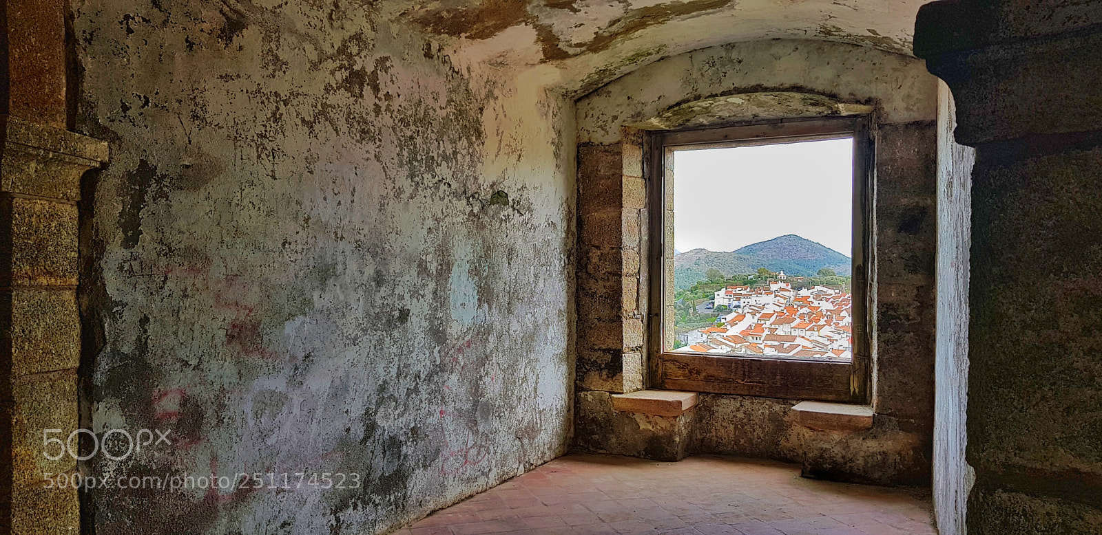 Samsung Galaxy S8 sample photo. Old castle, new town photography