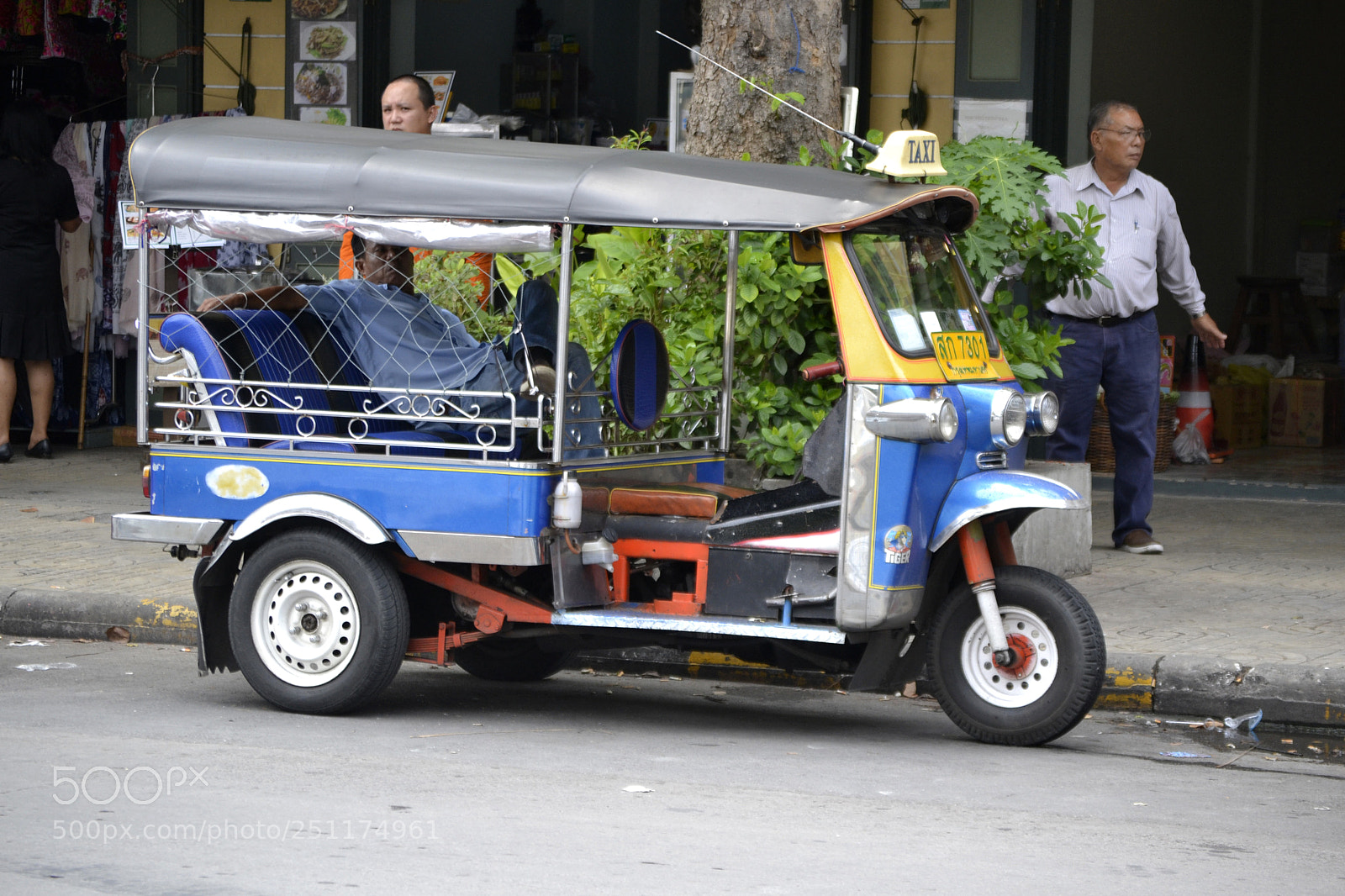Nikon D3100 sample photo. 613.. photography