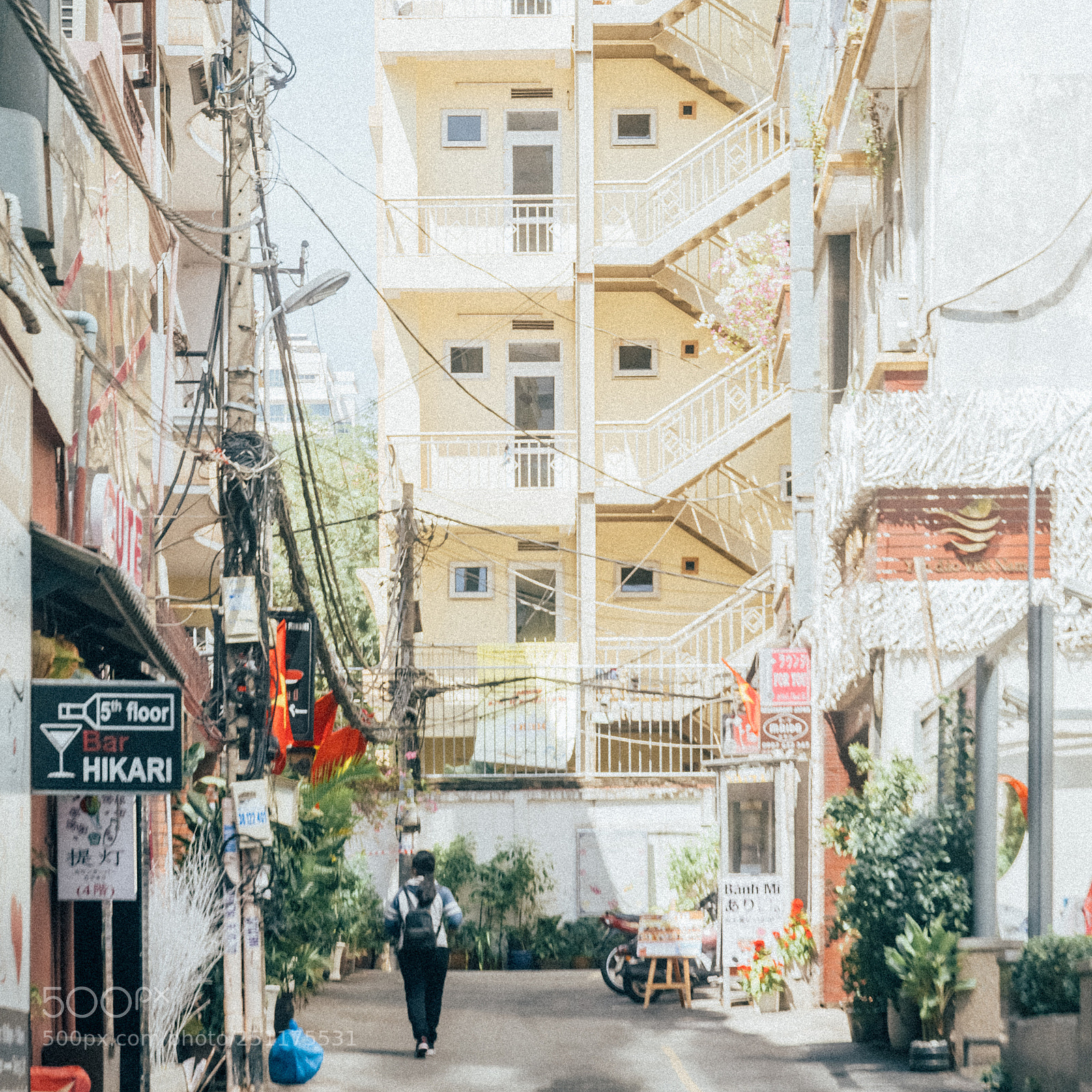 Nikon D80 sample photo. Saigon's  alley photography