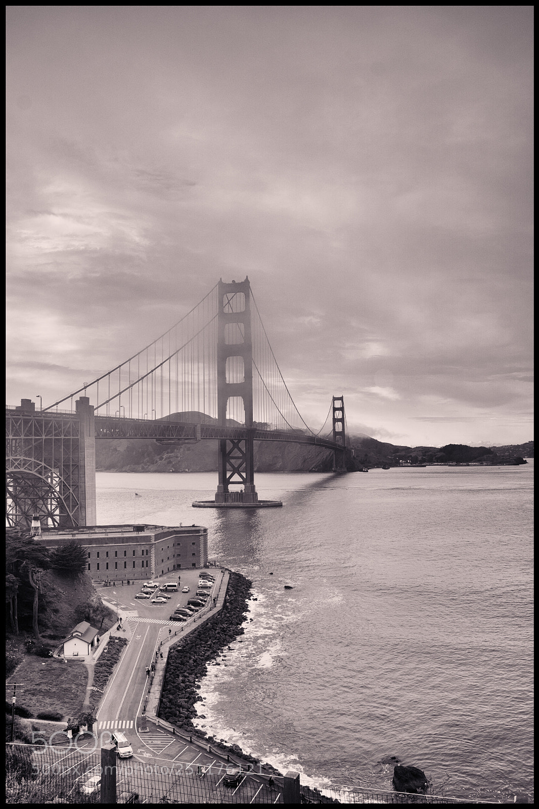 Sony ILCA-77M2 sample photo. Golden gate b&w photography