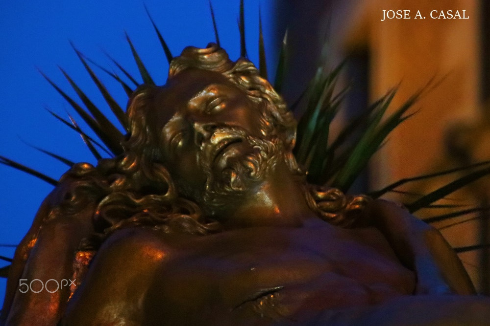 Canon EOS 80D sample photo. Imagen del paso nuestro padre jesús de la esperanz photography