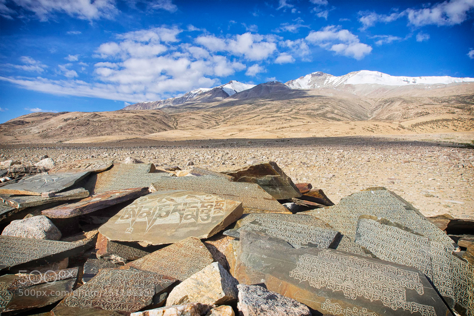 Olympus OM-D E-M5 sample photo. Mani stones photography
