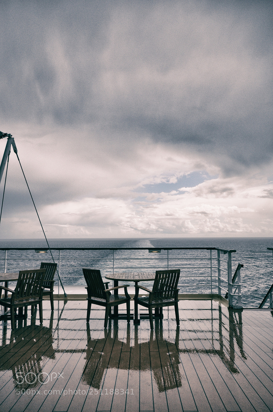 Nikon D90 sample photo. Rainy day at sea photography