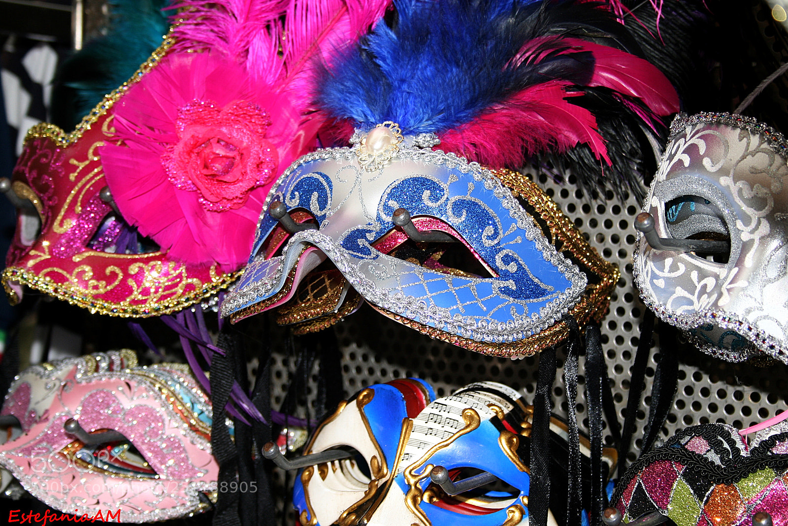 Canon EF-S 18-55mm F3.5-5.6 II sample photo. Mascaras de venecia photography